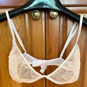 Vtg 90’ Victoria’s Secret Pink Label Bra Nude w/ Gold Emb Floral Details Sz 34D